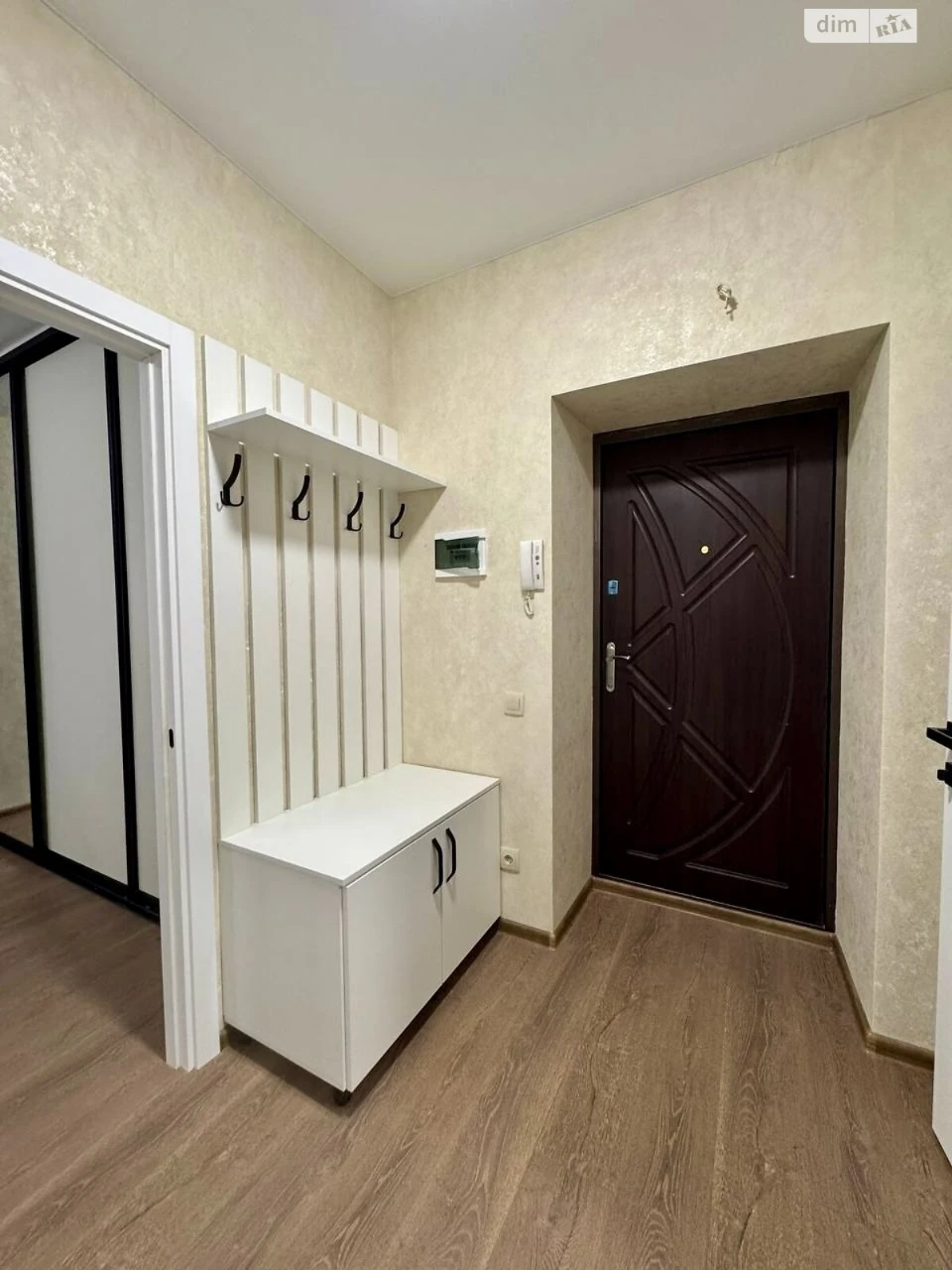 Продаж Квартира Озерна
