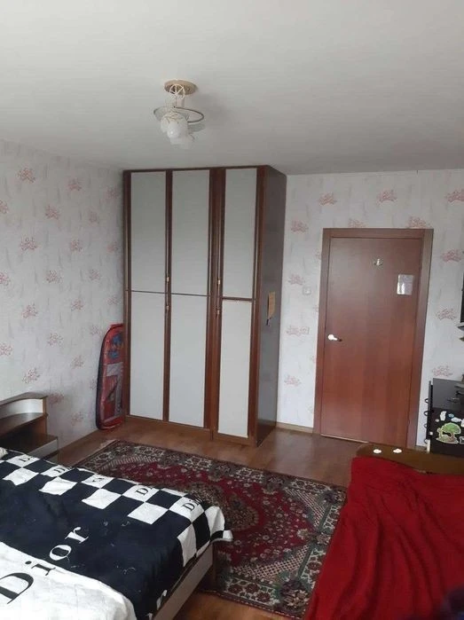 Продам 3 кімн. квартиру, вул. Закревського, 97-А