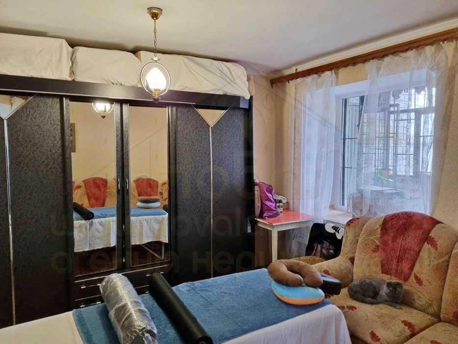 4 кімнатна квартира 91м2 з косметичним ремонтом в цегляному