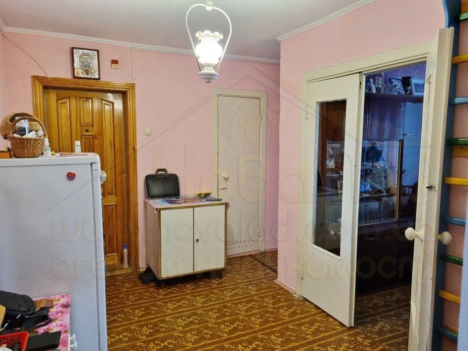 4 кімнатна квартира 91м2 з косметичним ремонтом в цегляному