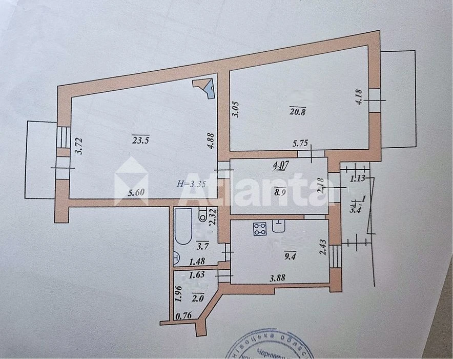 2 кімнт кварт в центрі, стан-жилий , є парко-місце, горище,
