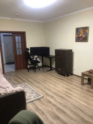 Оренда 1-кімнатної квартири 55 м², Йорданська вул., 1