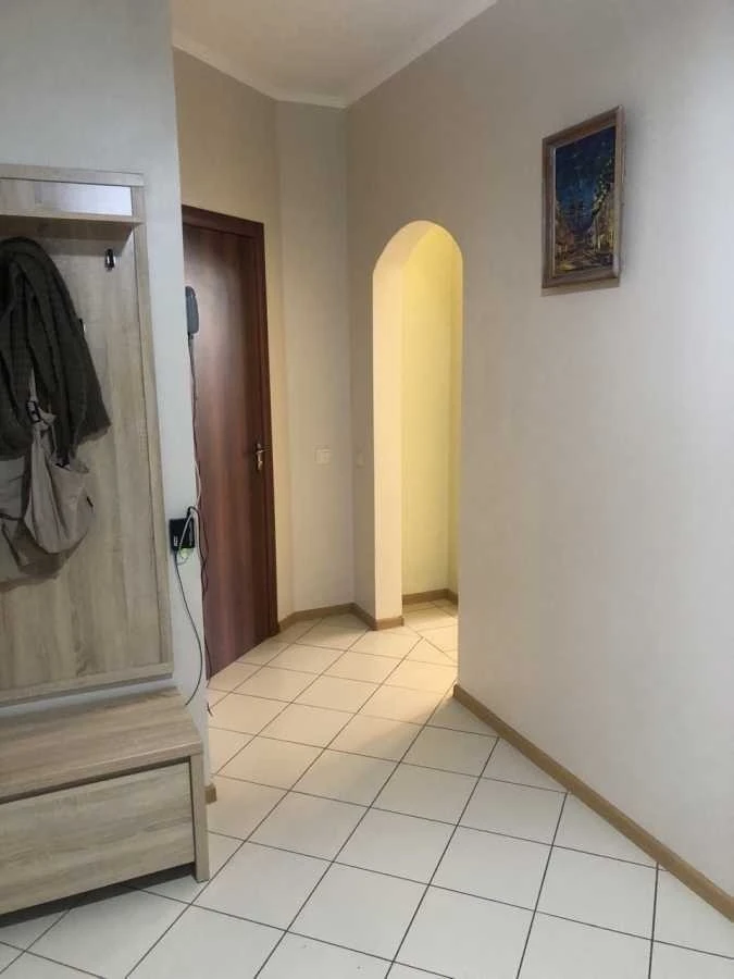 Оренда 1-кімнатної квартири 55 м², Йорданська вул., 1