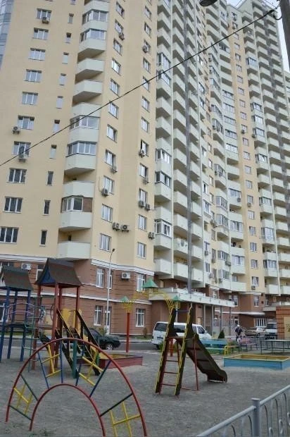 Оренда 1-кімнатної квартири 55 м², Йорданська вул., 1