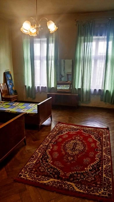 родається 2-кімнатна квартира в центрі Львова — вул. Винниче