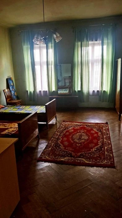 родається 2-кімнатна квартира в центрі Львова — вул. Винниче