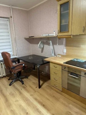 Оренда 1-кімнатної квартири 42 м², Урлівська вул., 9