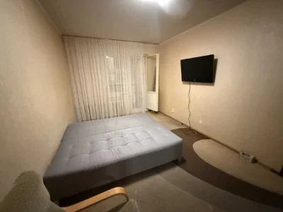 Оренда 1-кімнатної квартири 42 м², Урлівська вул., 9