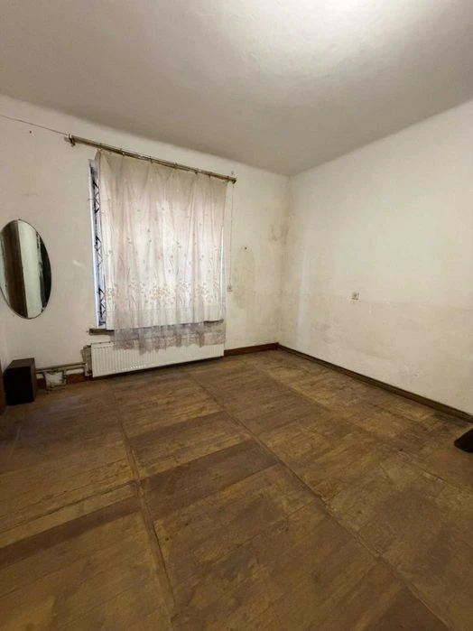Продається 2 кімнатна квартира в австрійському будинку по ву