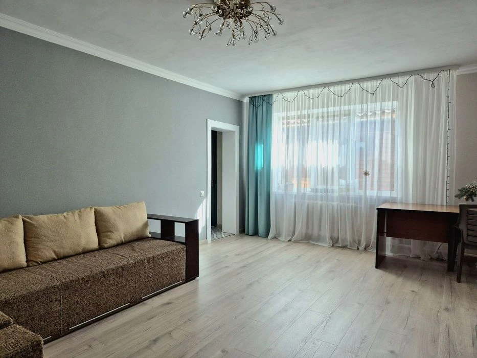 Продаж сучасного 2- поверхового Будинку поблизу ЦЕНТРУ ВІННИ