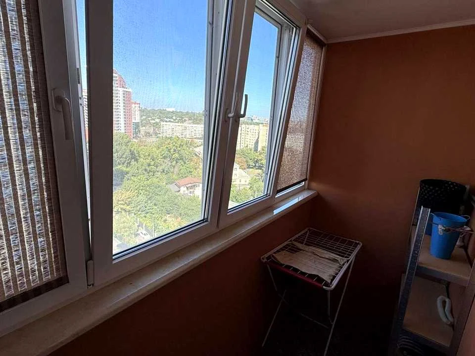 Квартира. Київ, Деміївська вул.