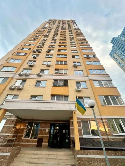 ЖК Паркові Озера Продаж квартири з краєвидом на парк Дніпров