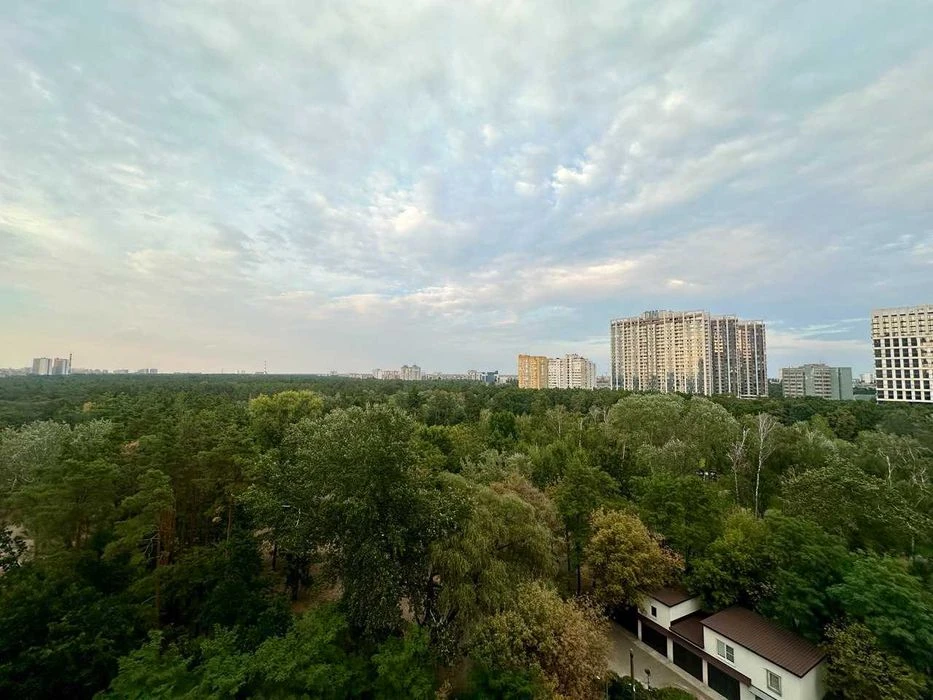 ЖК Паркові Озера Продаж квартири з краєвидом на парк Дніпров