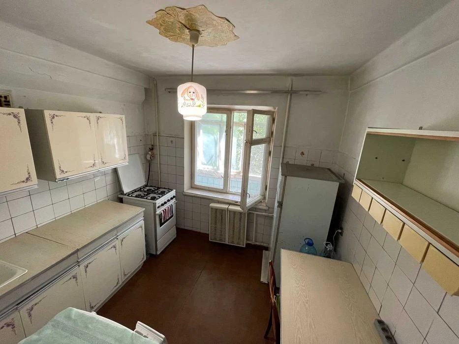 Продаж 1 кімнатної Солом'янка Батиєва Гора, вул.Р.Ратушного