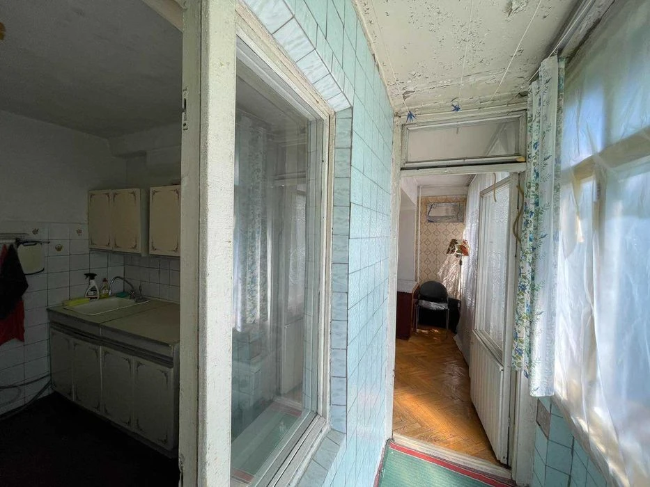 Продаж 1 кімнатної Солом'янка Батиєва Гора, вул.Р.Ратушного