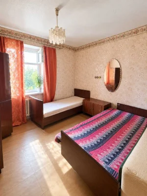Продам 2к квартиру на Тополе 3