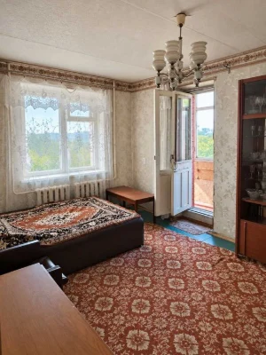 Продам 2к квартиру на Тополе 3