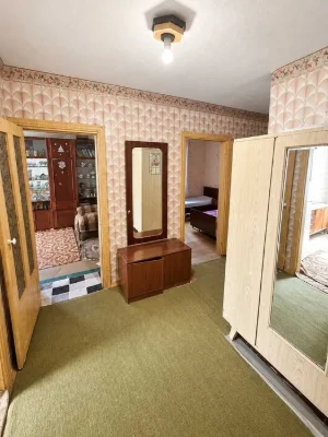 Продам 2к квартиру на Тополе 3