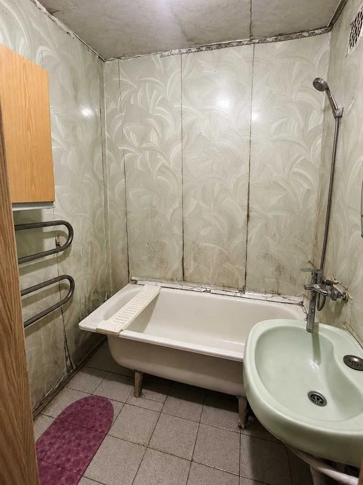 Продам 2к квартиру на Тополе 3