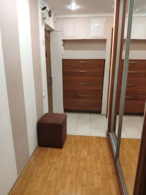 3- комн. 60 м. кв., автономка, просп. Петра Калнышевского, у