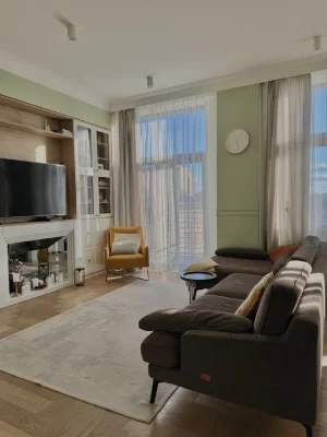Продаж 4х кімнатної квартри, Loft, клубний будинок, центр, н