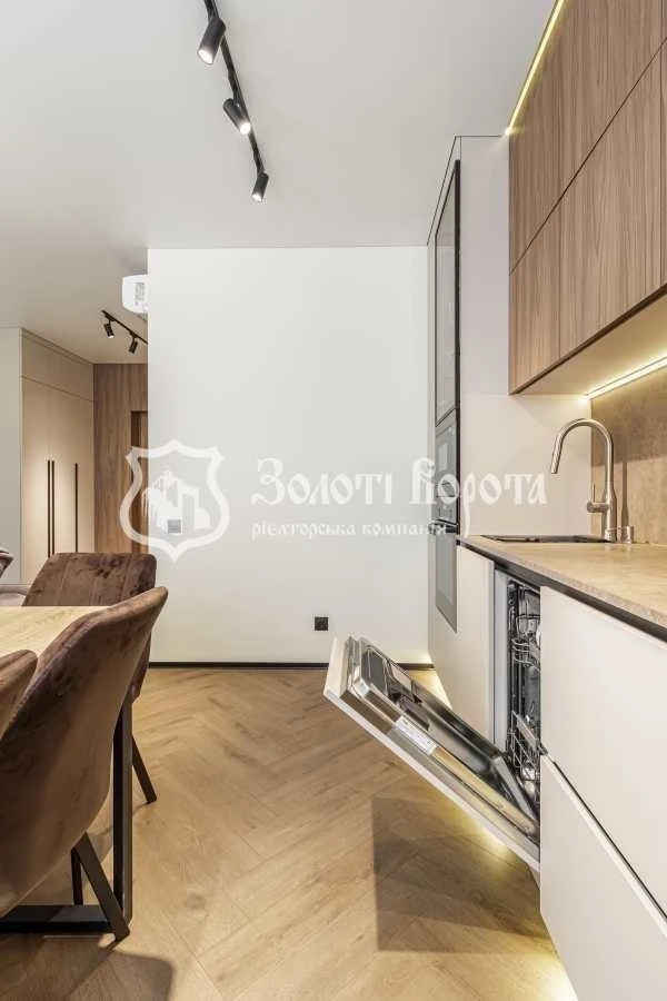 Продажа: 1-комнатная квартира 46.8 м², Канальная ул., 8Б