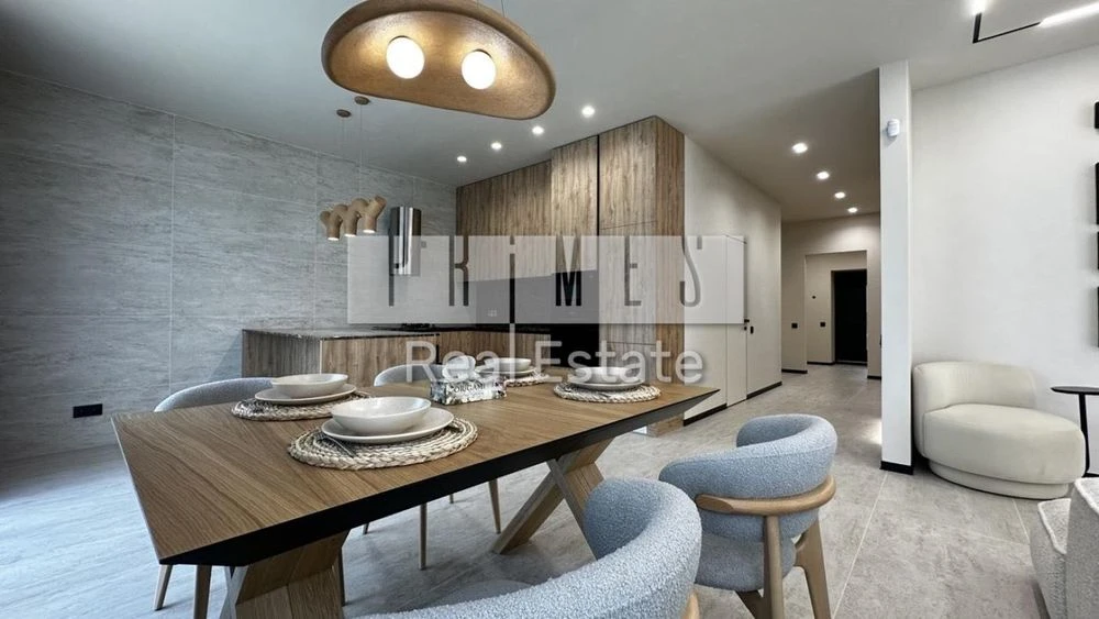 Продаж будинку у котеджному містечку "Forest Lake Villas"