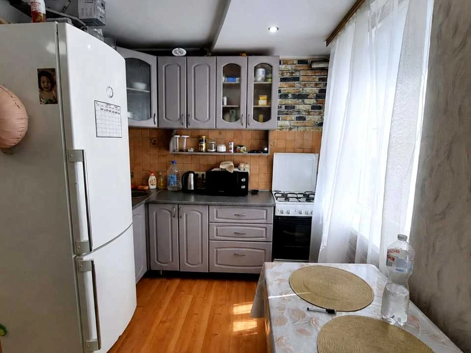 Apartment. Kharkiv, Silicatna St. (Dostoevsky)