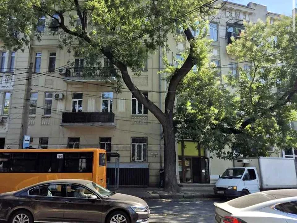 Квартира. Одеса, Старопортофранківська вул. (Комсомольська)