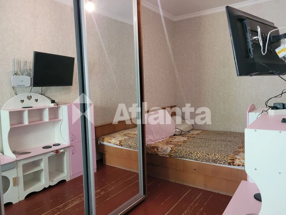 В продаже дом на Слободке на 2 входа на 15 сотках!