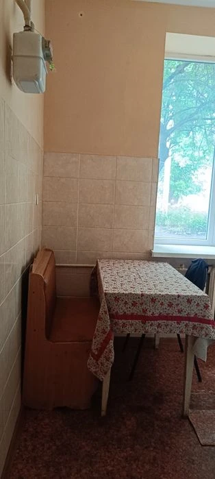 продам 2-х кімнатну квартиру від власника