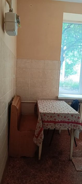 продам 2-х кімнатну квартиру від власника