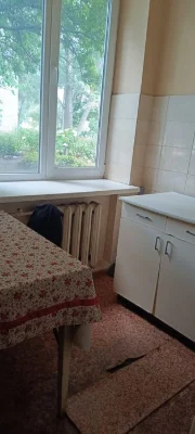 продам 2-х кімнатну квартиру від власника