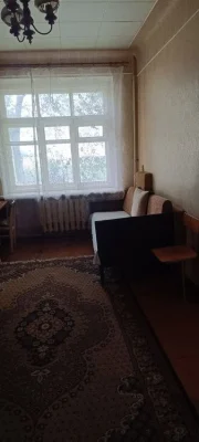 продам 2-х кімнатну квартиру від власника