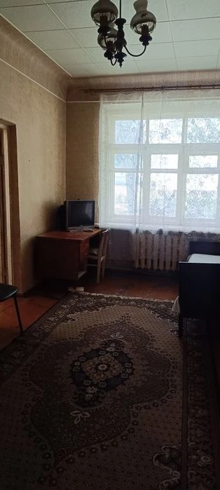 продам 2-х кімнатну квартиру від власника