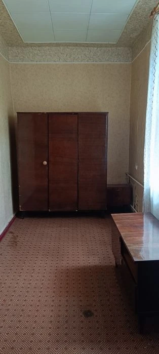 продам 2-х кімнатну квартиру від власника