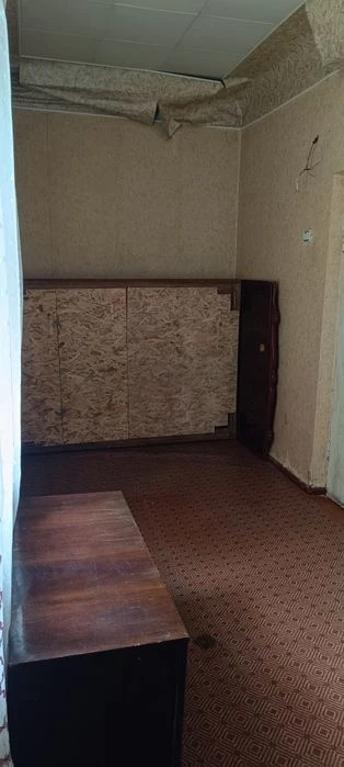 продам 2-х кімнатну квартиру від власника
