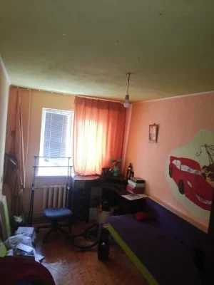Продам 2 к. квартиру, м. Дворец спорта, б. Жасминовый