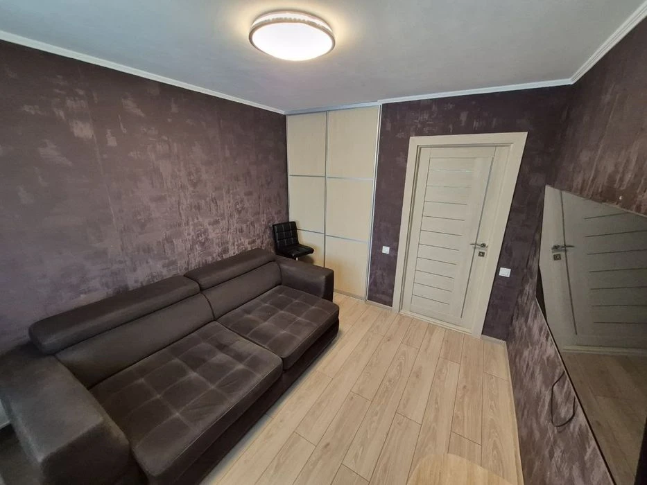 Гарна пропозиція! Продам 3к.кв на Пісках,  вул. Автозаводськ
