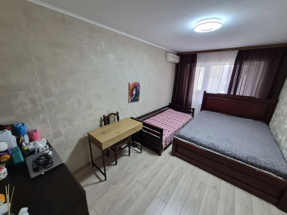 Гарна пропозиція! Продам 3к.кв на Пісках,  вул. Автозаводськ