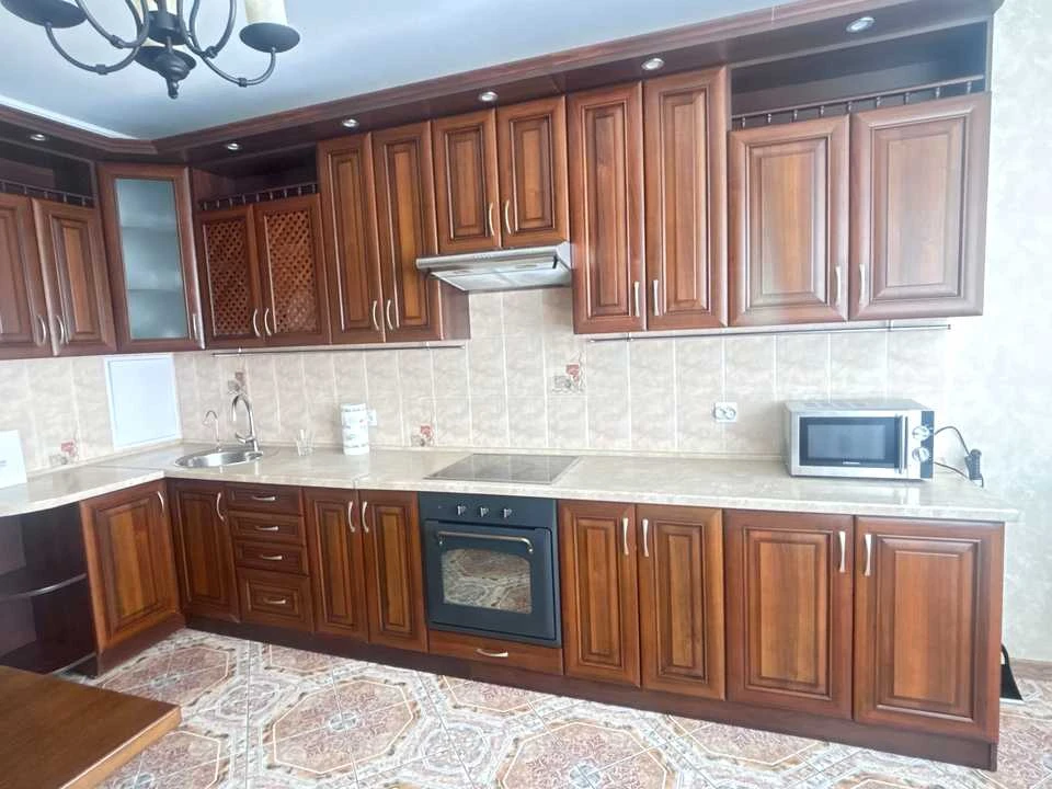 Квартира. Київ, Олександра Мишуги вул.