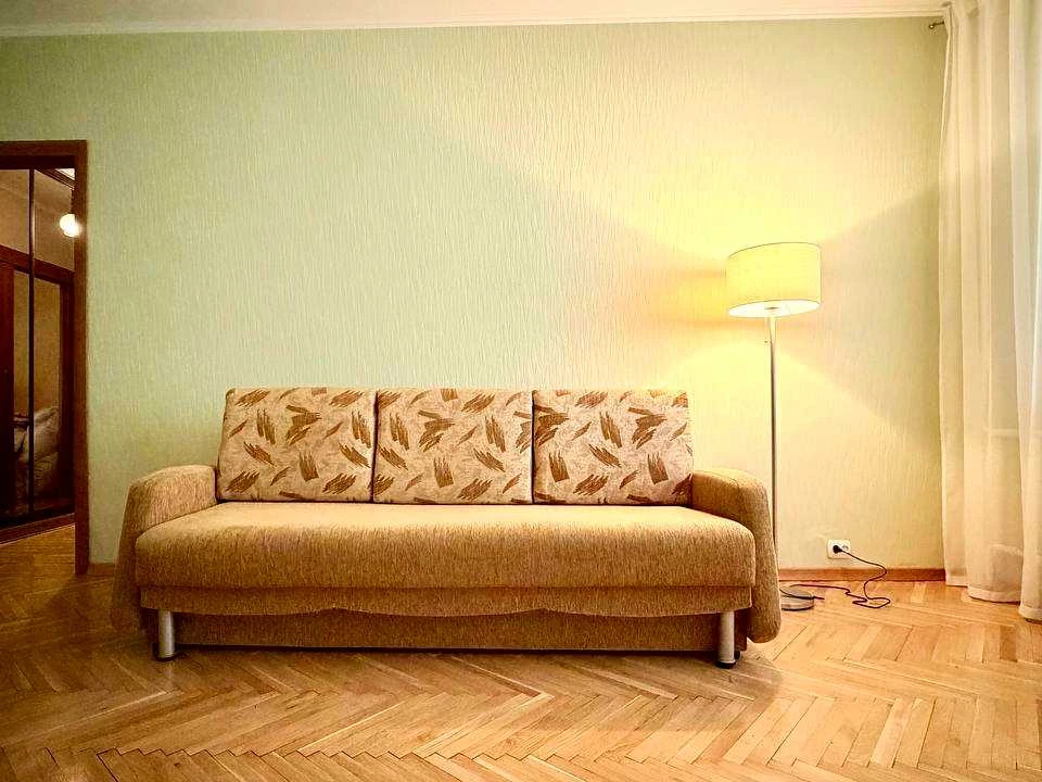 Квартира. Київ, Оболонський просп.