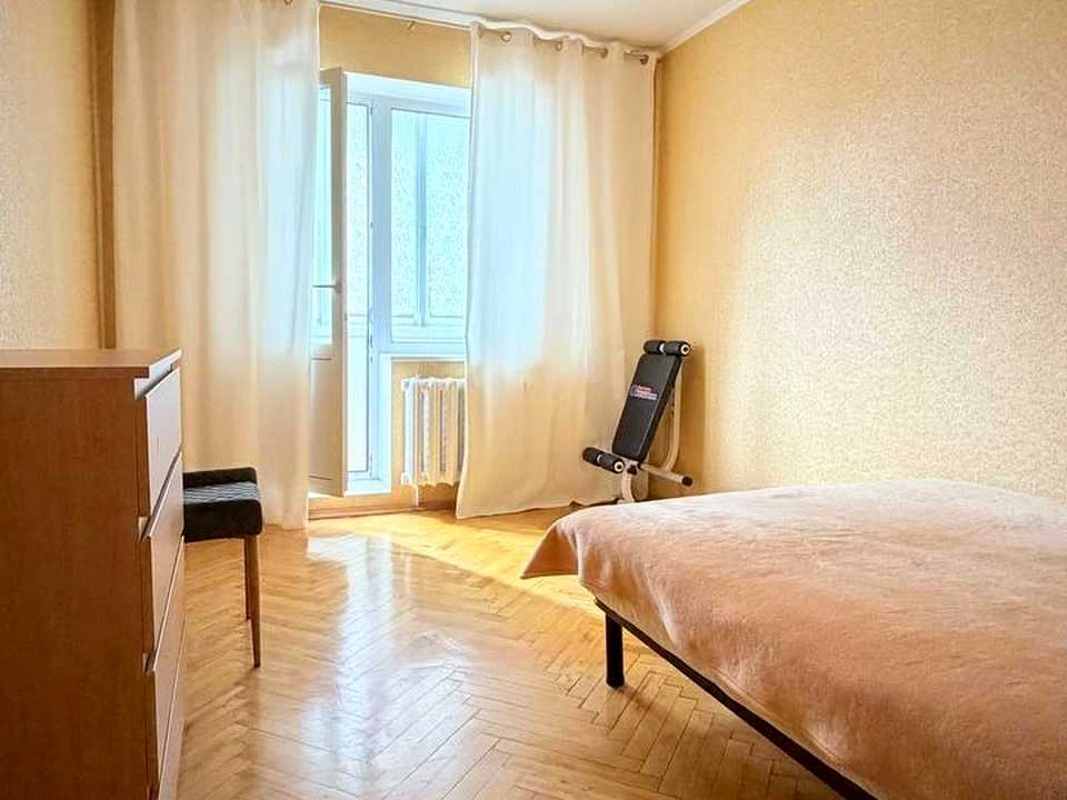 Квартира. Київ, Оболонський просп.