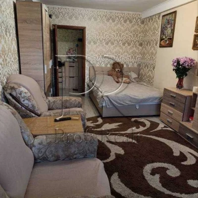 Продаж 1-кімнатної квартири 41 м², Богатирська вул., 2
