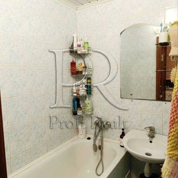 Продаж 1-кімнатної квартири 41 м², Богатирська вул., 2