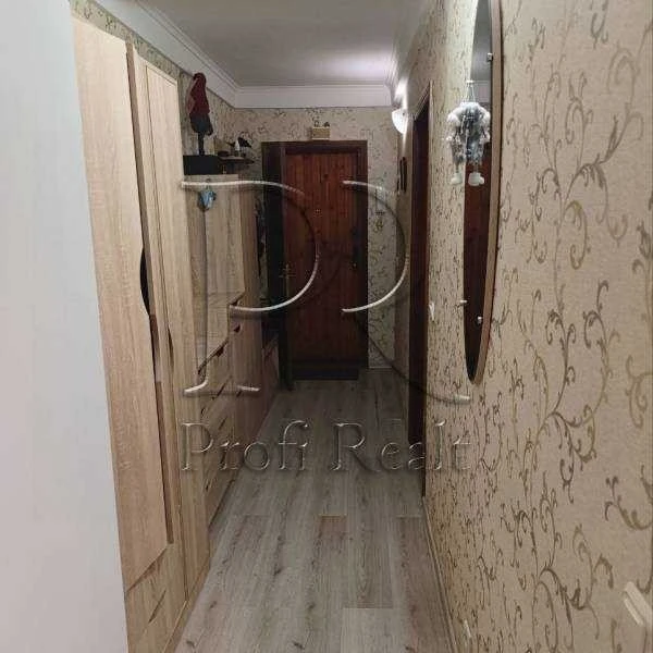 Продаж 1-кімнатної квартири 41 м², Богатирська вул., 2