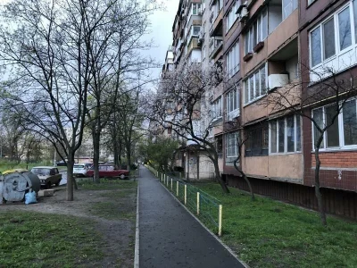 Продаж 1-кімнатної квартири 41 м², Богатирська вул., 2