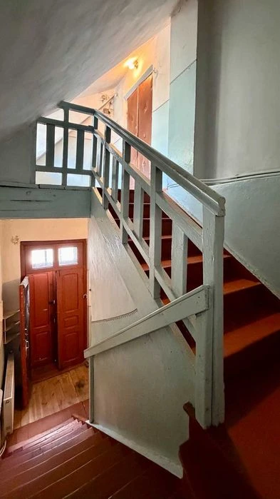 Продаж 2-кімнатної квартири в центрі міста