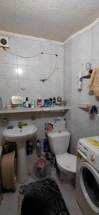 Продаж 2 кімнатна Салтівка,Нескориних, 38