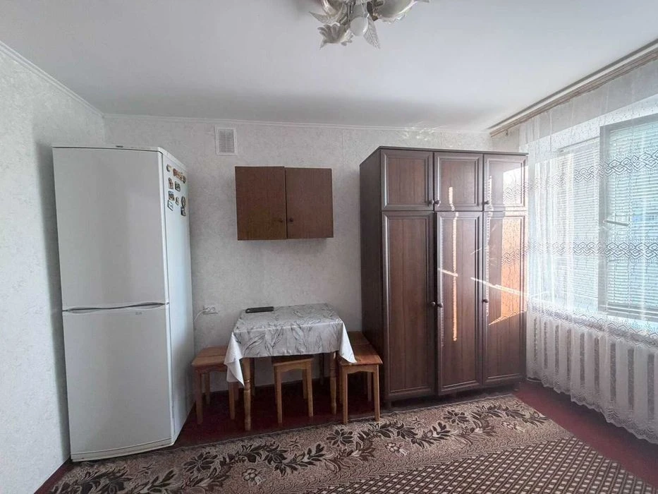 Продаж 2-кімнатної квартири на Київській